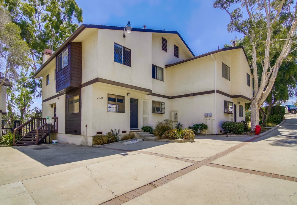 Virtual tour photo 3 of 45 for 4969 Vista Pl