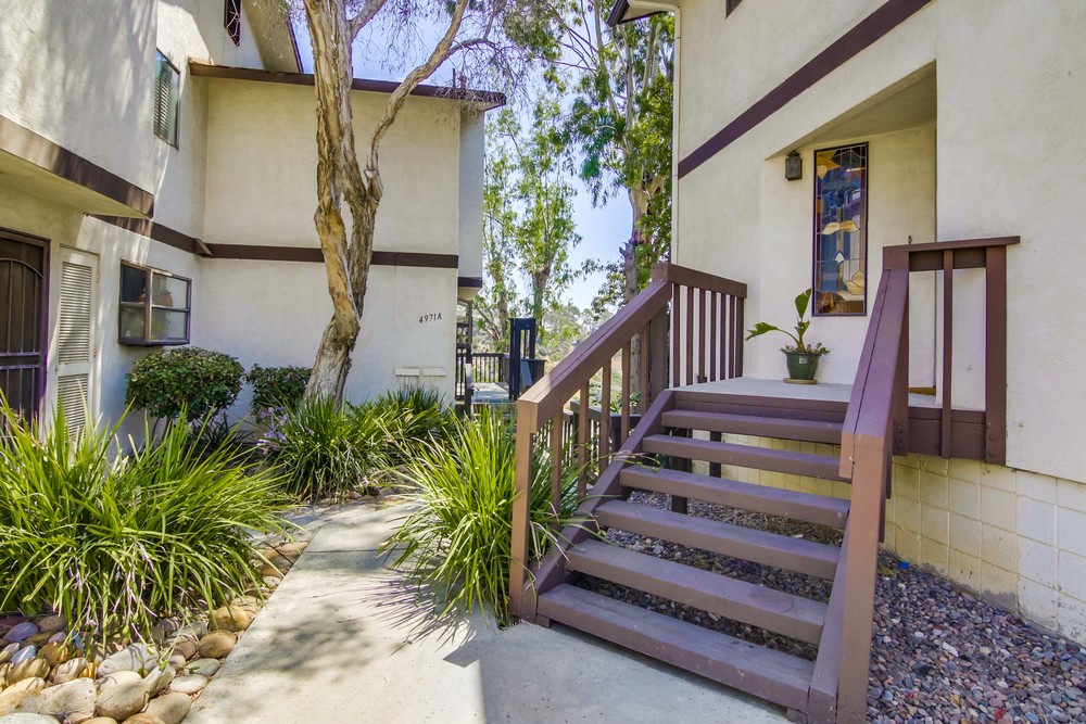 Virtual tour photo 6 of 45 for 4969 Vista Pl