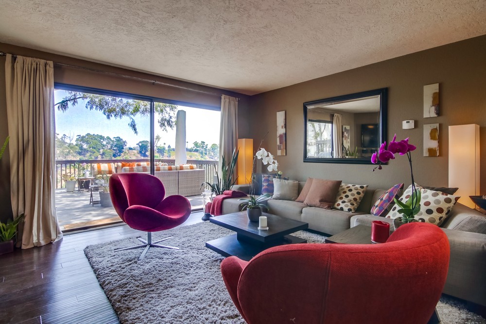 Virtual tour photo 8 of 45 for 4969 Vista Pl