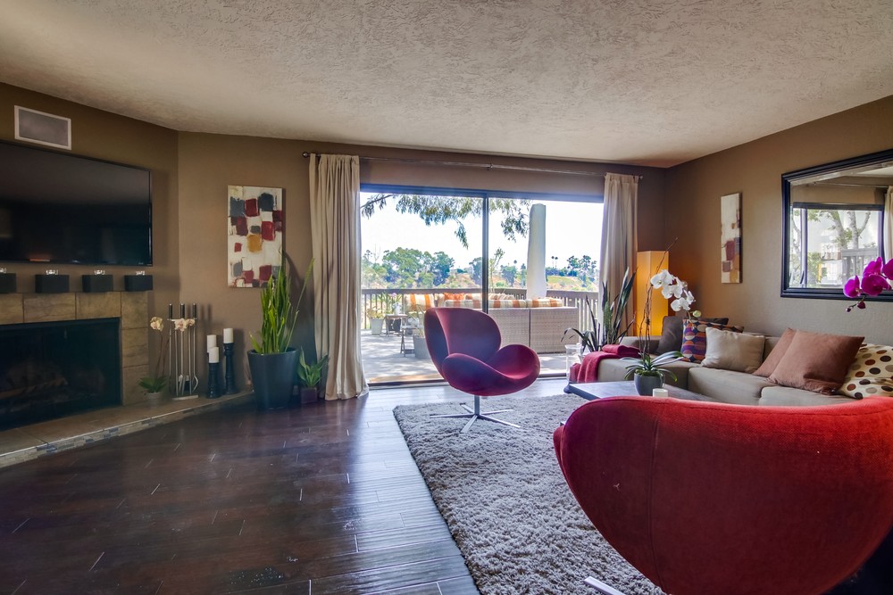 Virtual tour photo 9 of 45 for 4969 Vista Pl