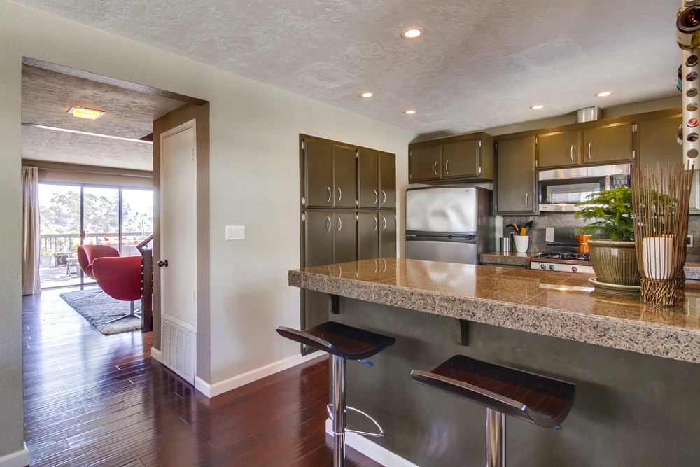Virtual tour photo 17 of 45 for 4969 Vista Pl