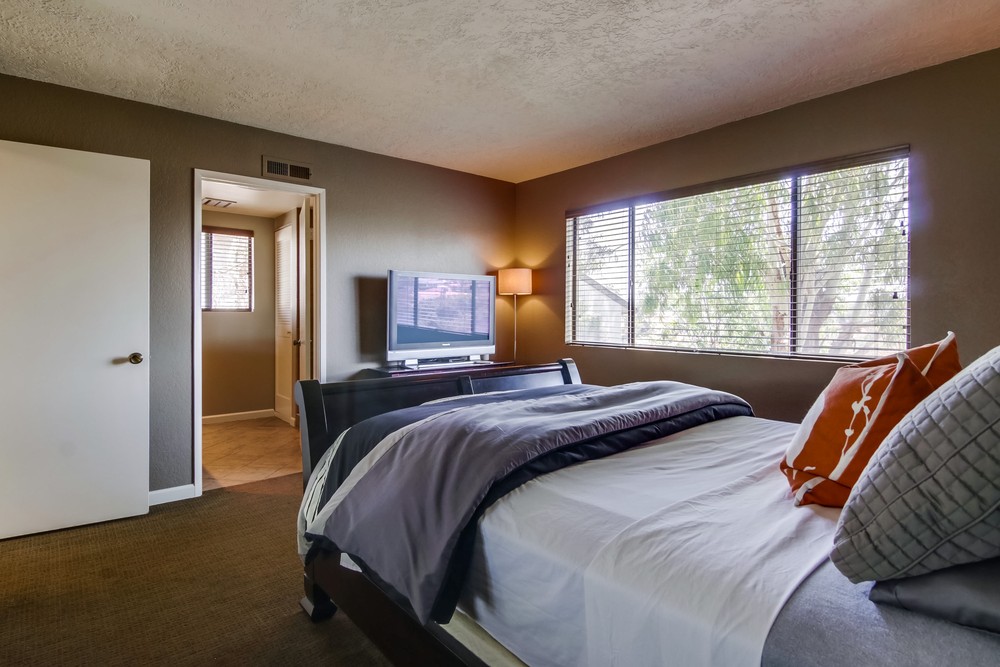 Virtual tour photo 28 of 45 for 4969 Vista Pl