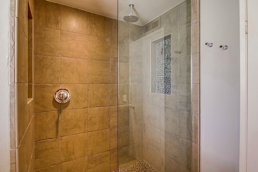 Virtual tour photo 31 of 45 for 4969 Vista Pl