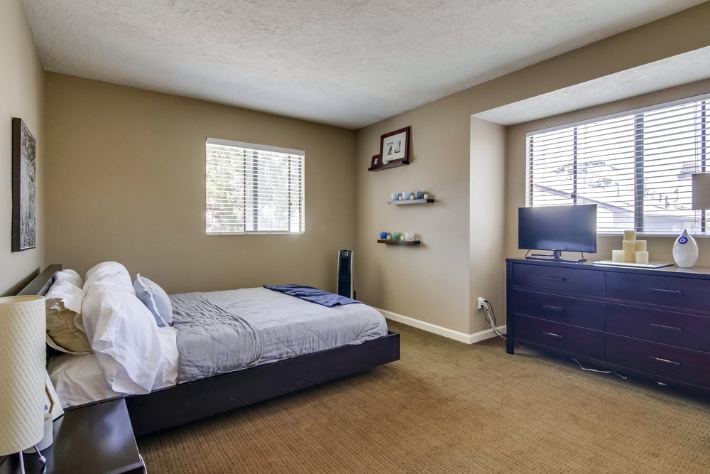 Virtual tour photo 33 of 45 for 4969 Vista Pl
