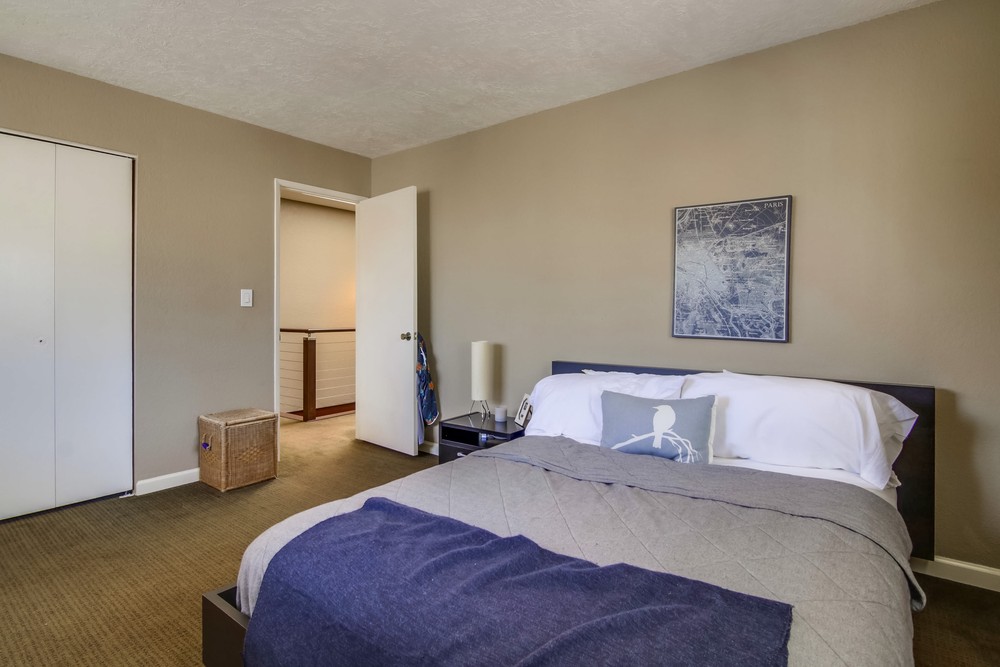 Virtual tour photo 36 of 45 for 4969 Vista Pl