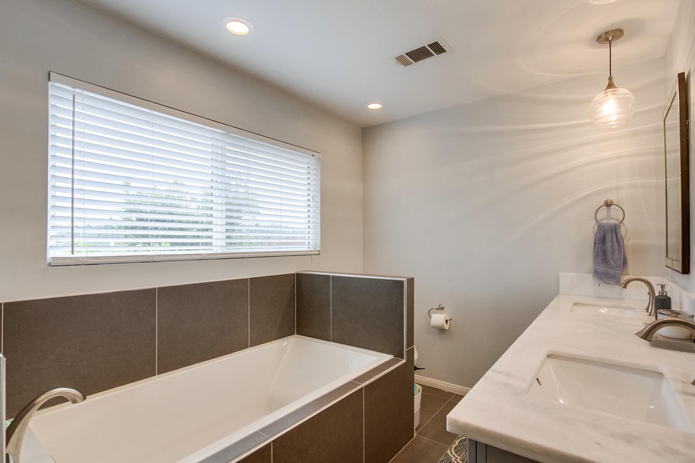 Virtual tour photo 35 of 60 for 4971 Twain Ave