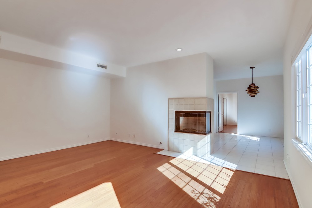 Virtual tour photo 17 of 40 for 4972 Del Monte Ave
