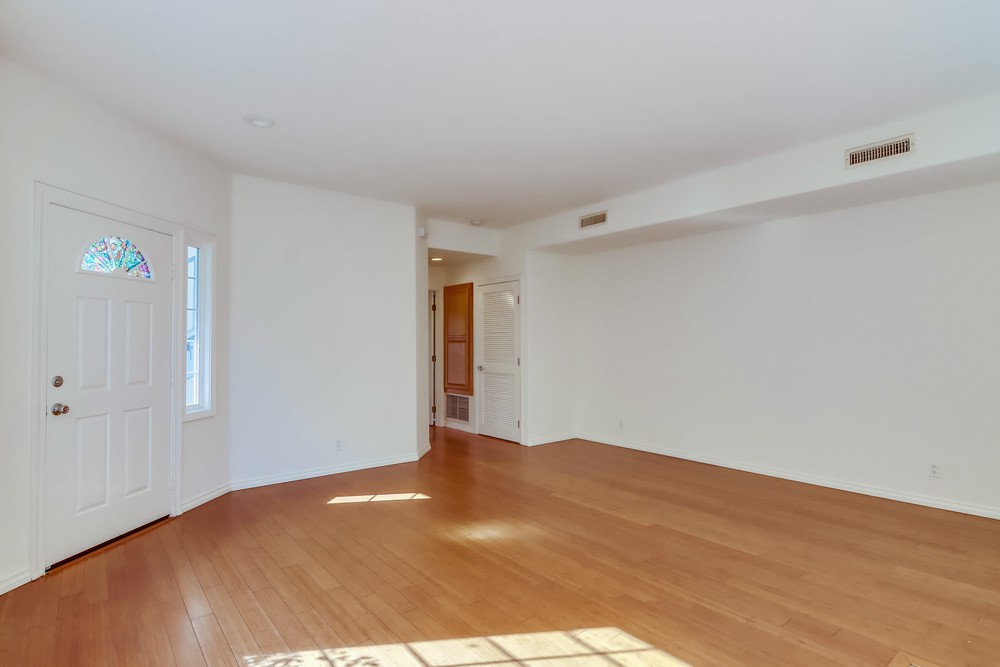 Virtual tour photo 21 of 40 for 4972 Del Monte Ave