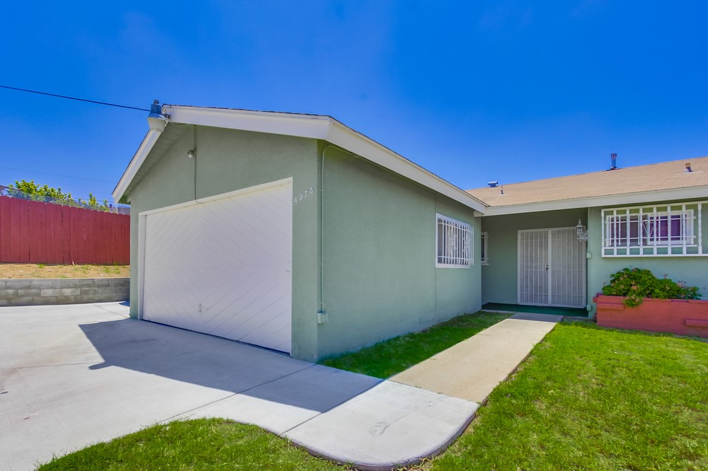 Virtual tour photo 5 of 32 for 4975 Loris Street