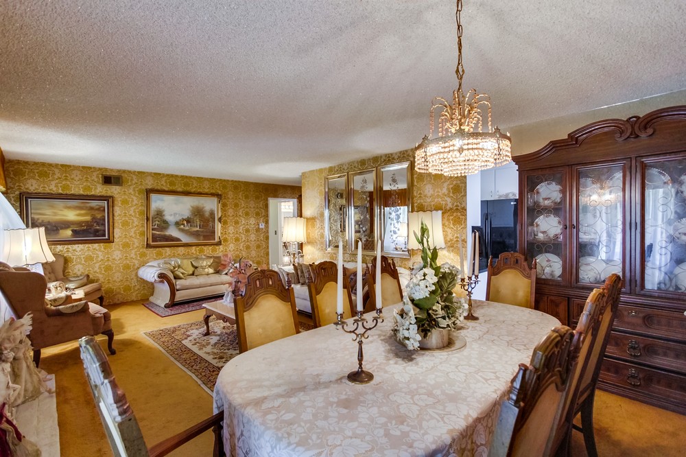 Virtual tour photo 9 of 32 for 4975 Loris Street