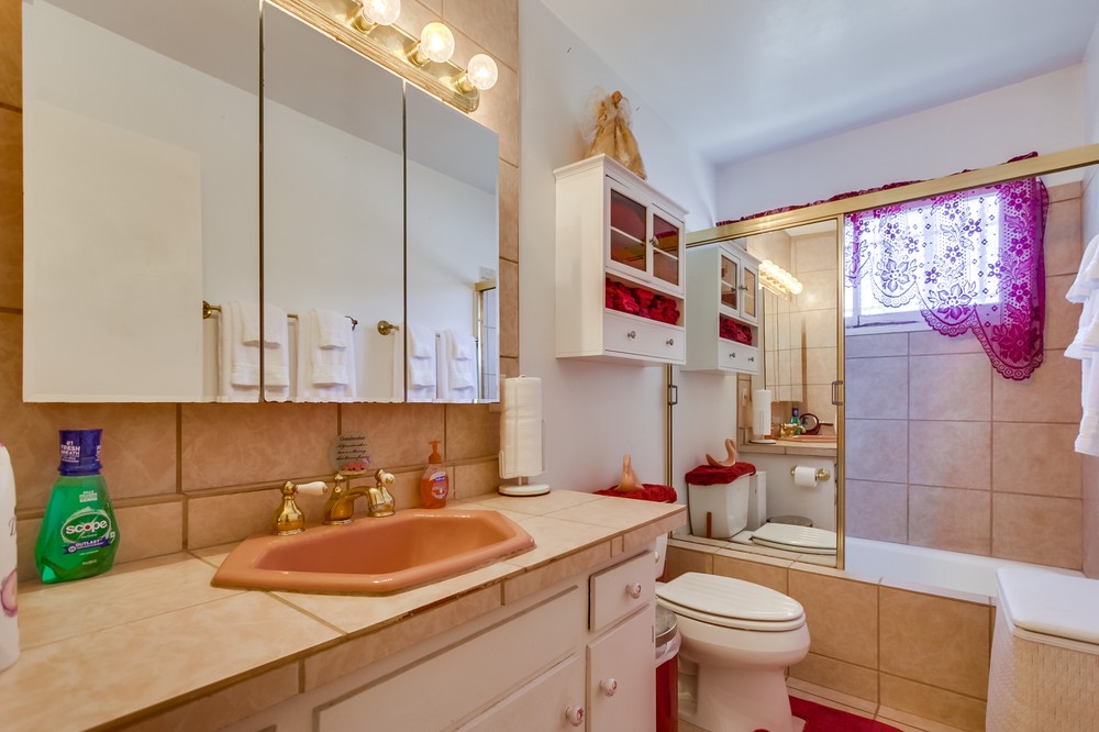 Virtual tour photo 26 of 32 for 4975 Loris Street