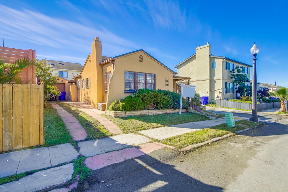 Virtual tour photo 1 of 34 for 4977 Monroe Ave