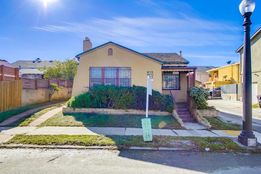 Virtual tour photo 3 of 34 for 4977 Monroe Ave