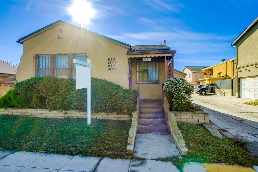 Virtual tour photo 6 of 34 for 4977 Monroe Ave