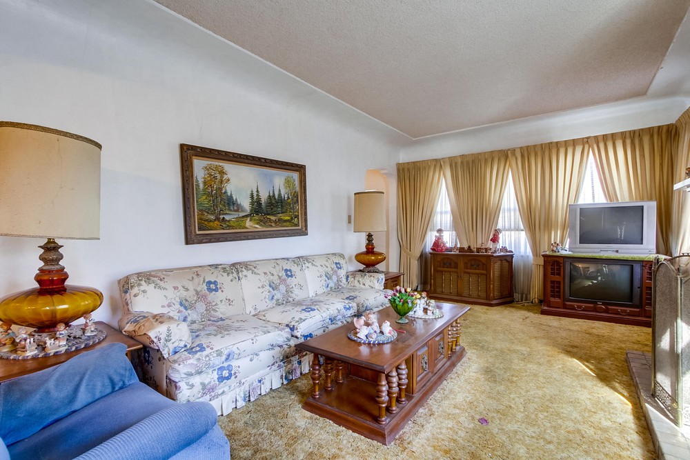 Virtual tour photo 12 of 34 for 4977 Monroe Ave