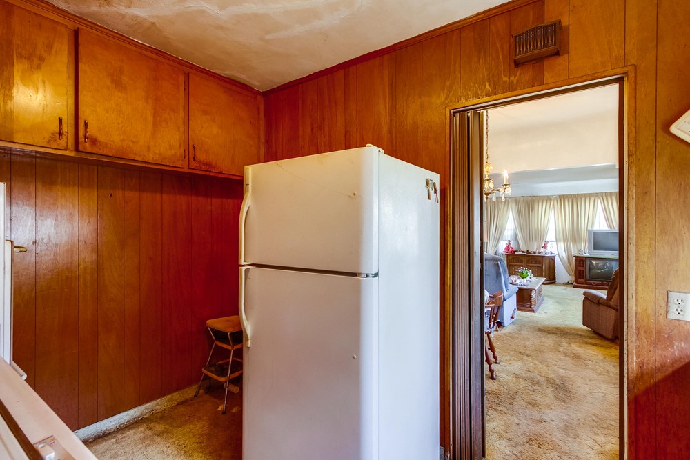 Virtual tour photo 22 of 34 for 4977 Monroe Ave