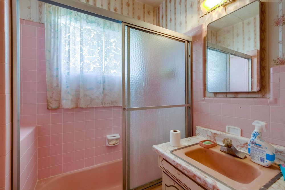 Virtual tour photo 28 of 34 for 4977 Monroe Ave