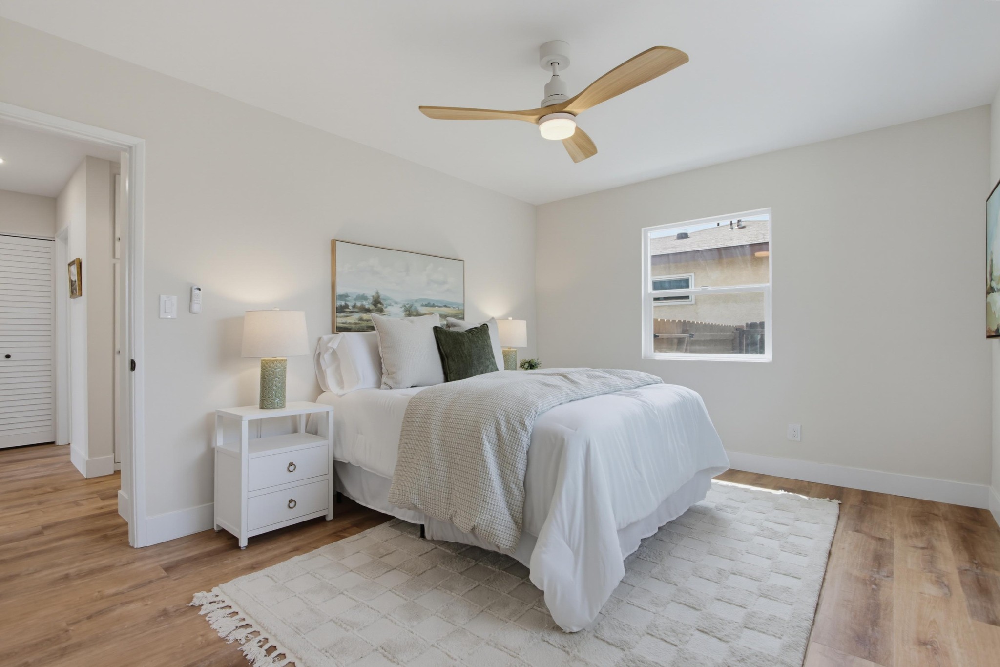 Virtual tour photo 32 of 73 for 4978-80 73rd St
