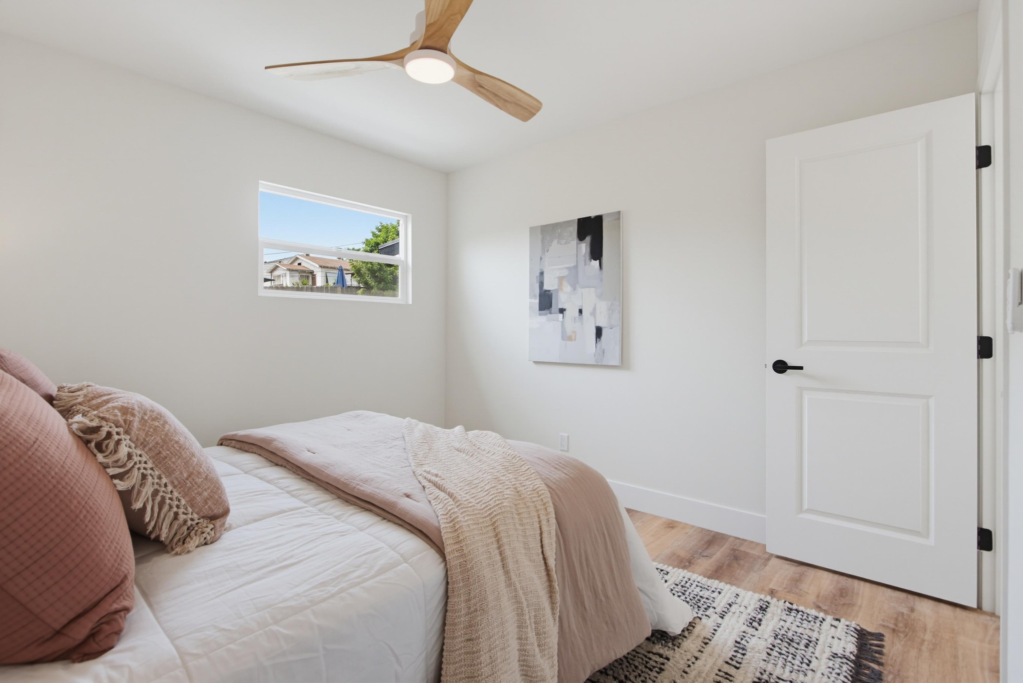 Virtual tour photo 57 of 73 for 4978-80 73rd St