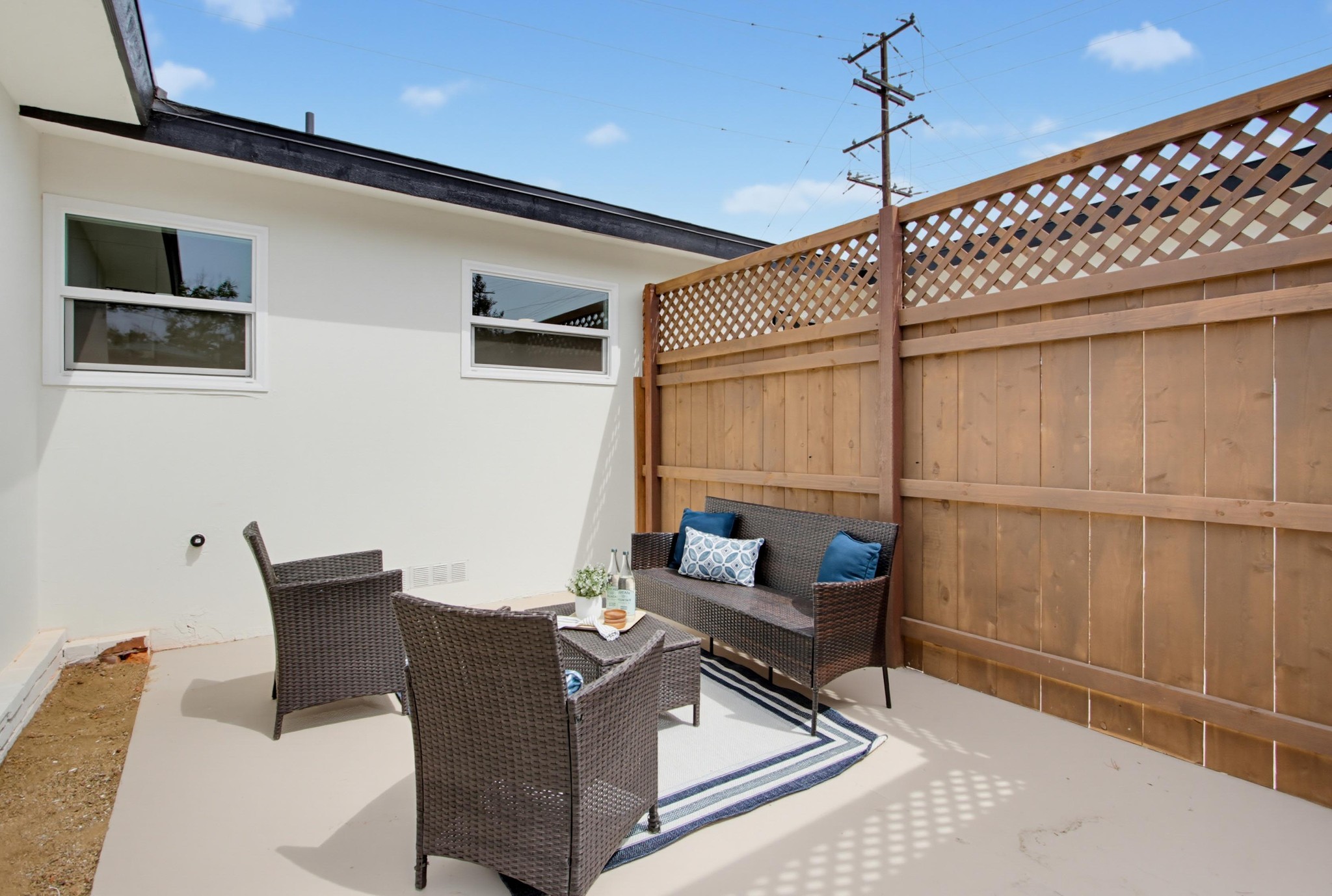 Virtual tour photo 67 of 73 for 4978-80 73rd St