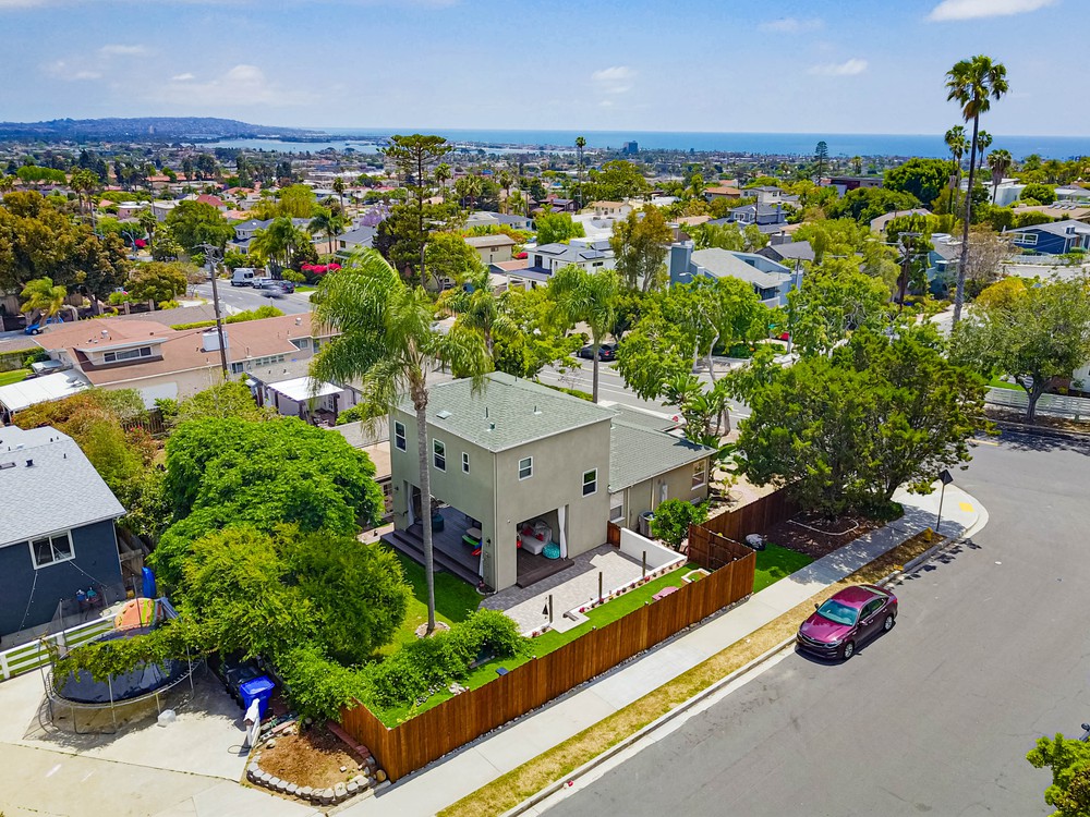 Virtual tour photo 6 of 26 for 4987 Lamont St