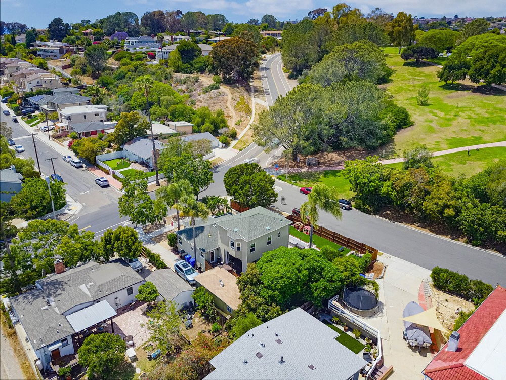 Virtual tour photo 9 of 26 for 4987 Lamont St