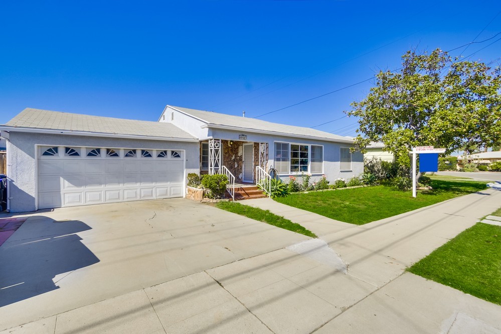 Virtual tour photo 31 of 34 for 4988 63rd St