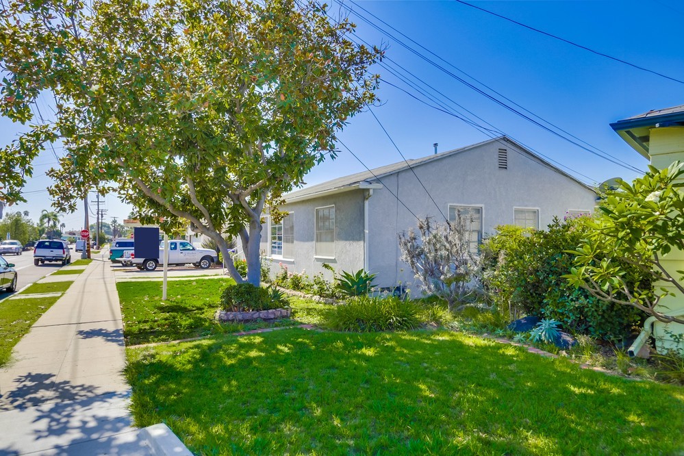 Virtual tour photo 33 of 34 for 4988 63rd St