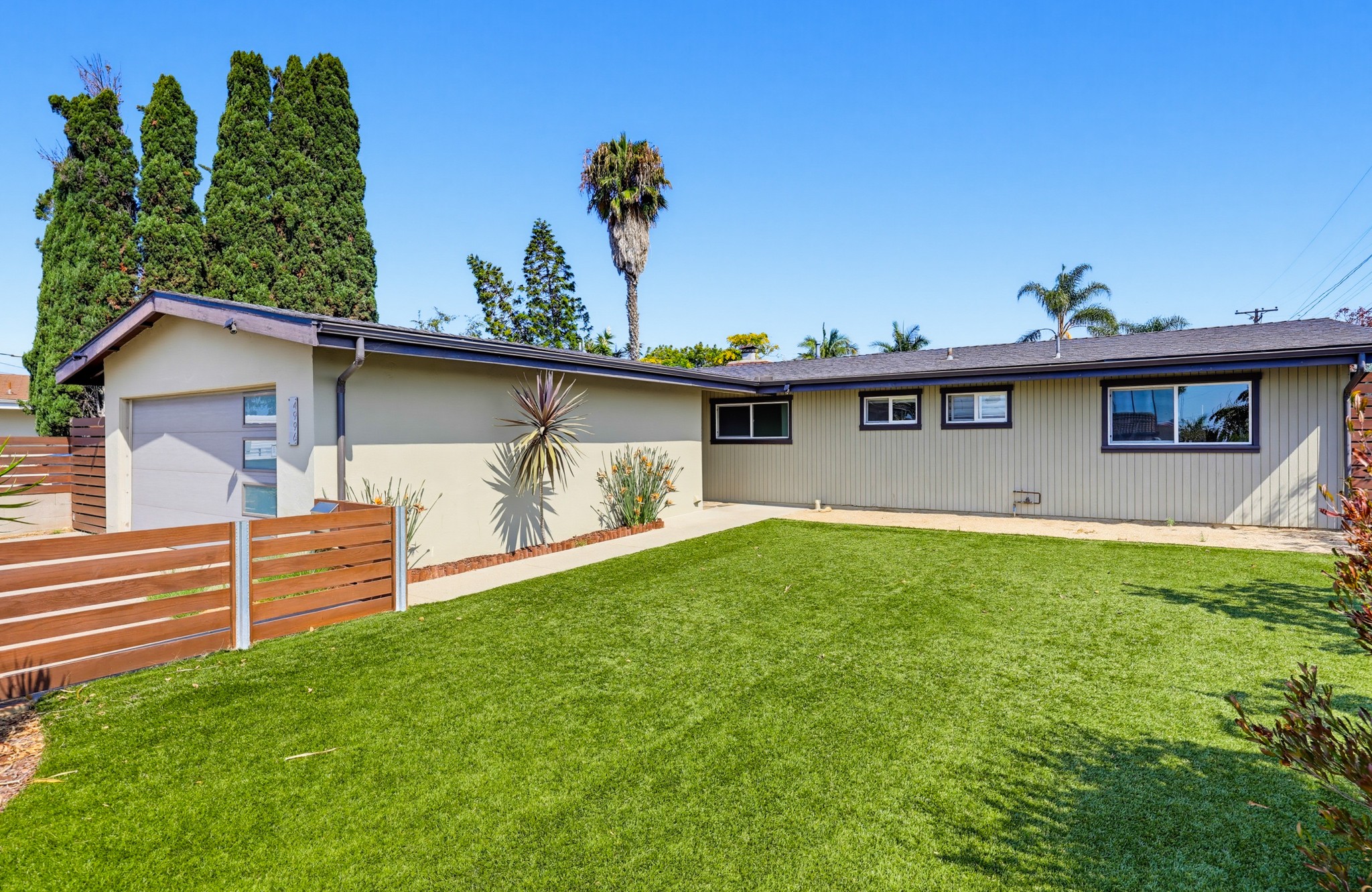 Virtual tour photo 5 of 53 for 4996 Mt Almagosa Dr