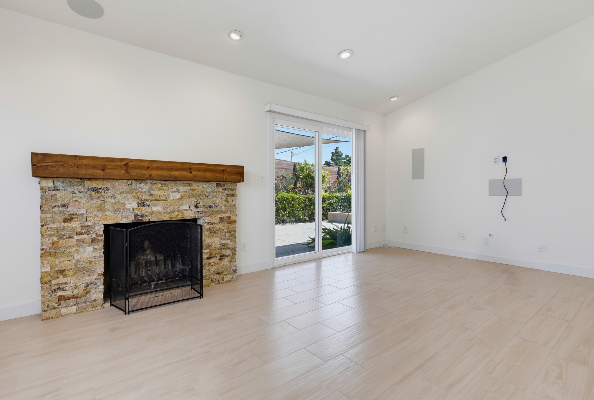Virtual tour photo 13 of 53 for 4996 Mt Almagosa Dr