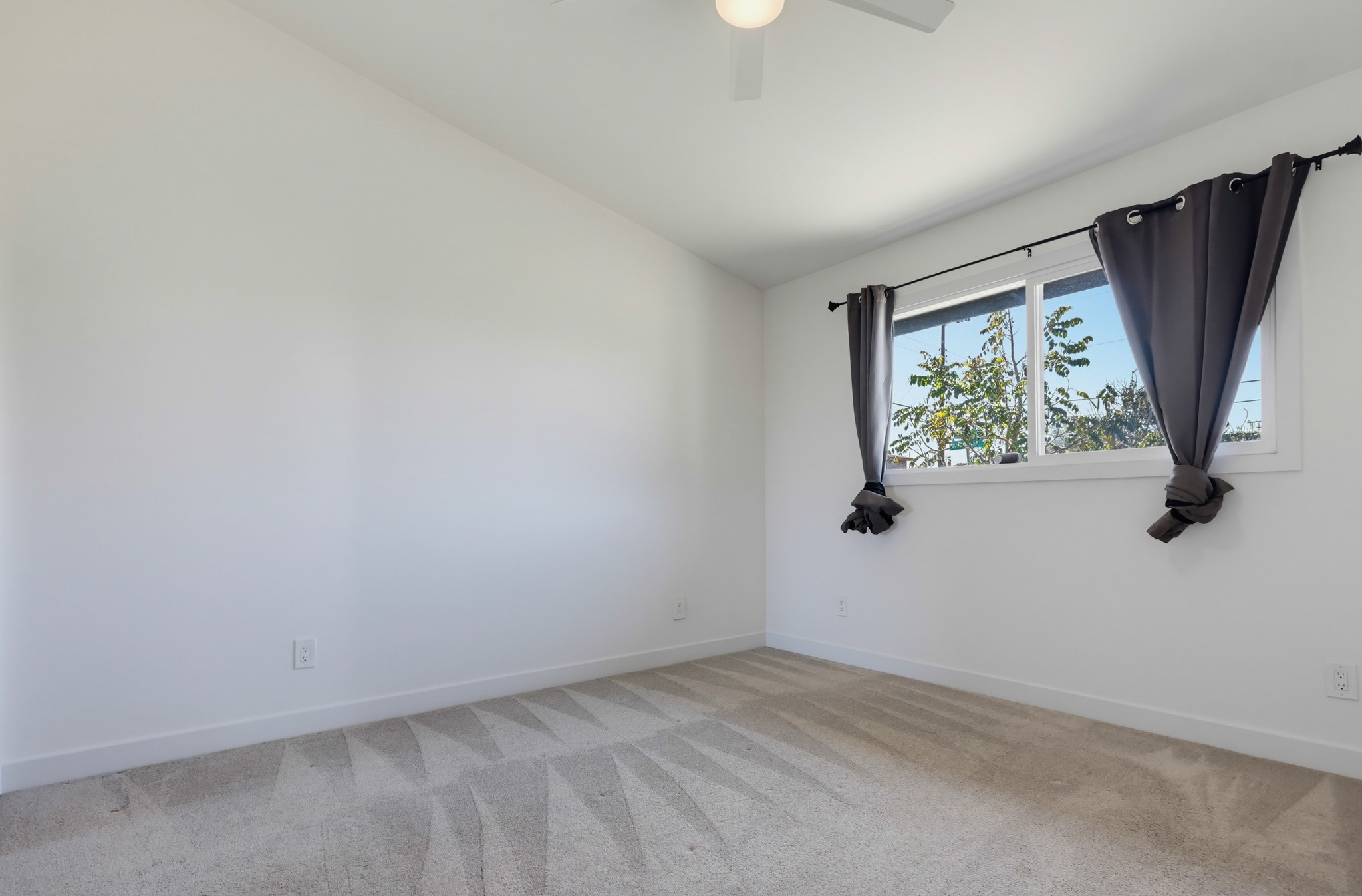 Virtual tour photo 25 of 53 for 4996 Mt Almagosa Dr