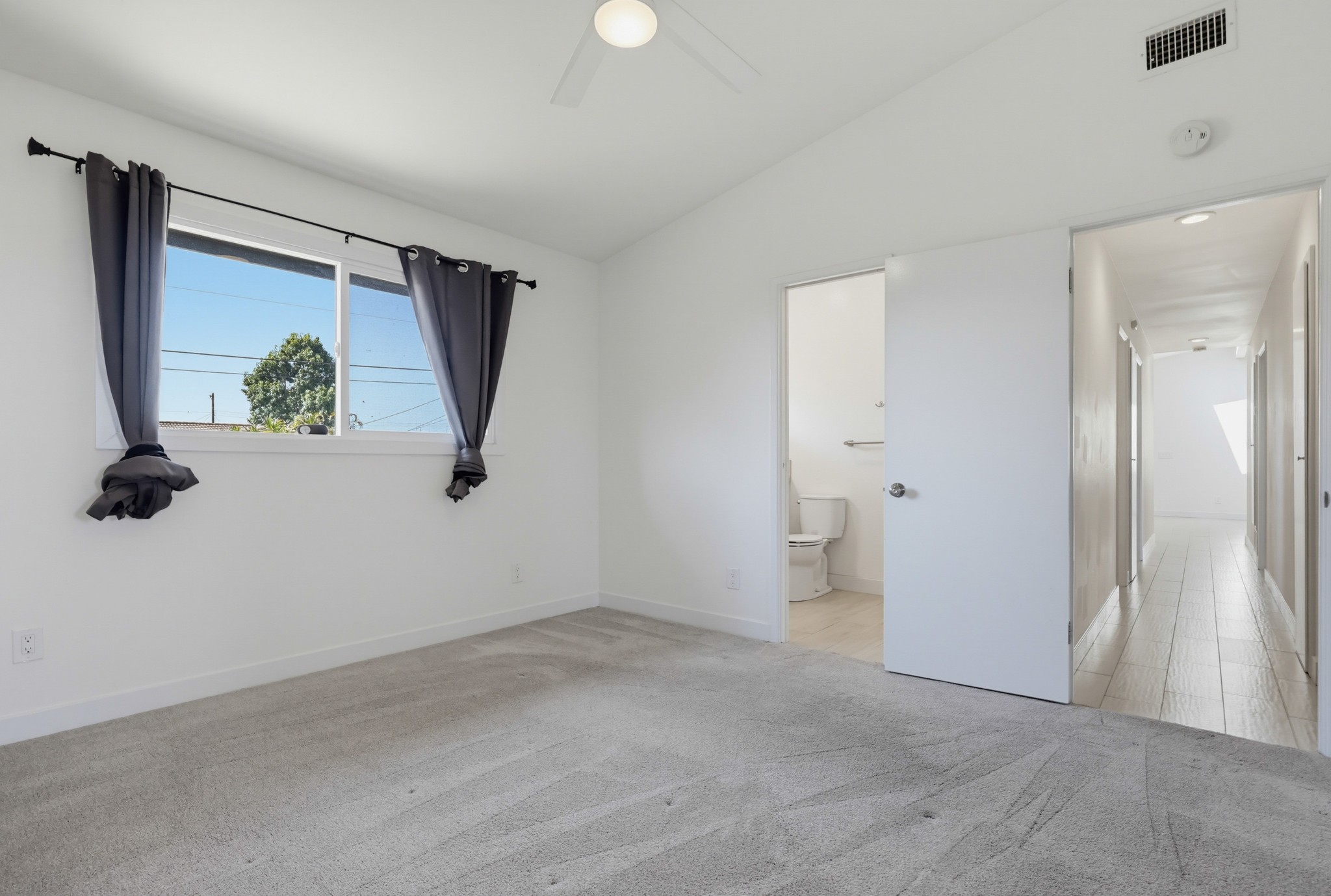 Virtual tour photo 26 of 53 for 4996 Mt Almagosa Dr