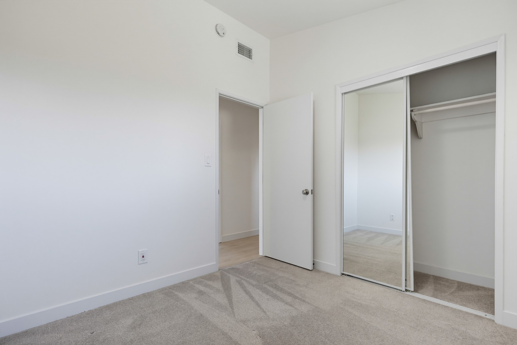 Virtual tour photo 31 of 53 for 4996 Mt Almagosa Dr
