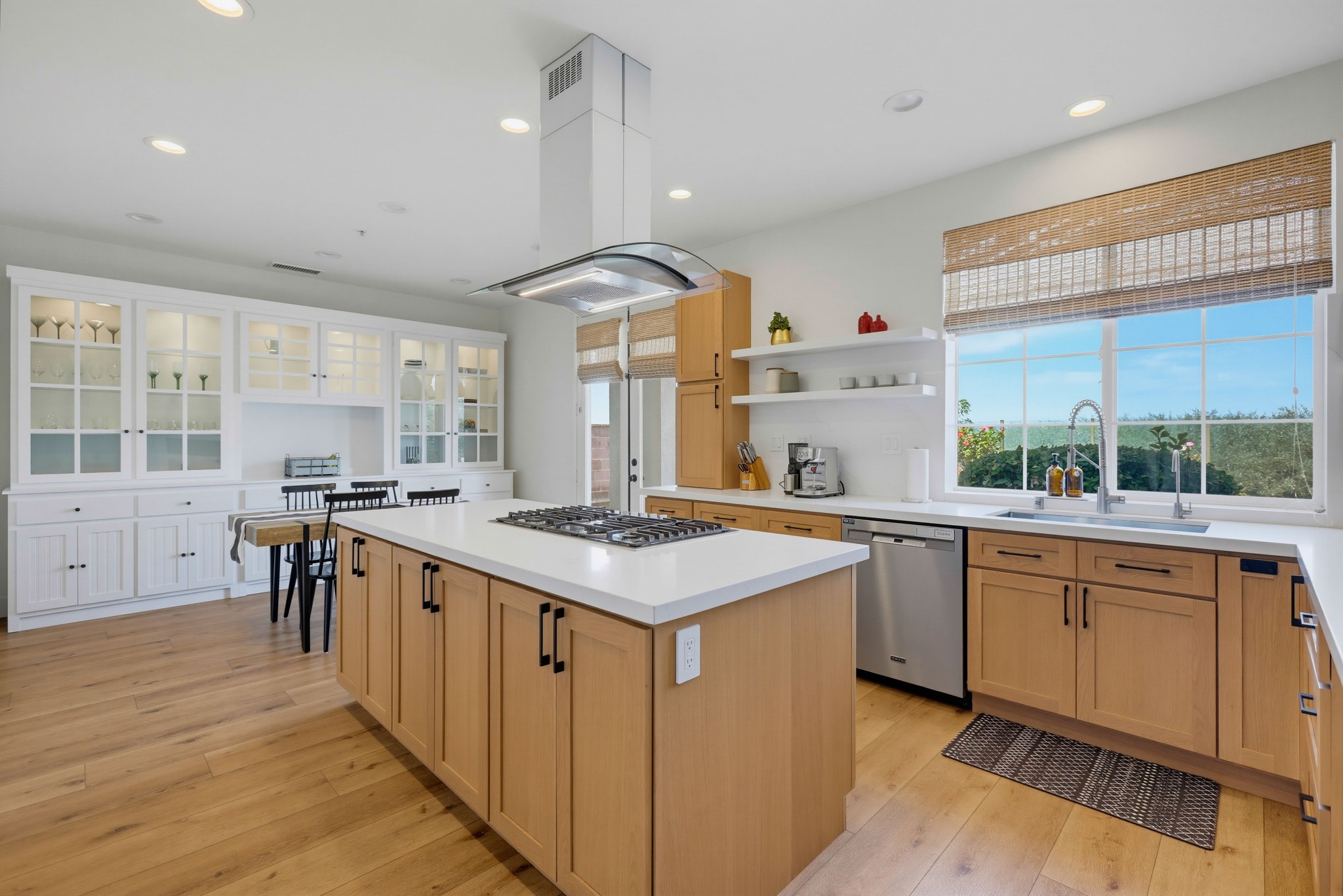 Virtual tour photo 22 of 95 for 5 Chimney Ln