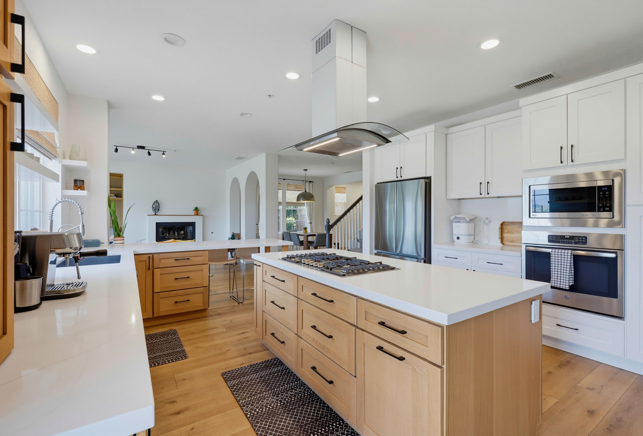 Virtual tour photo 28 of 95 for 5 Chimney Ln