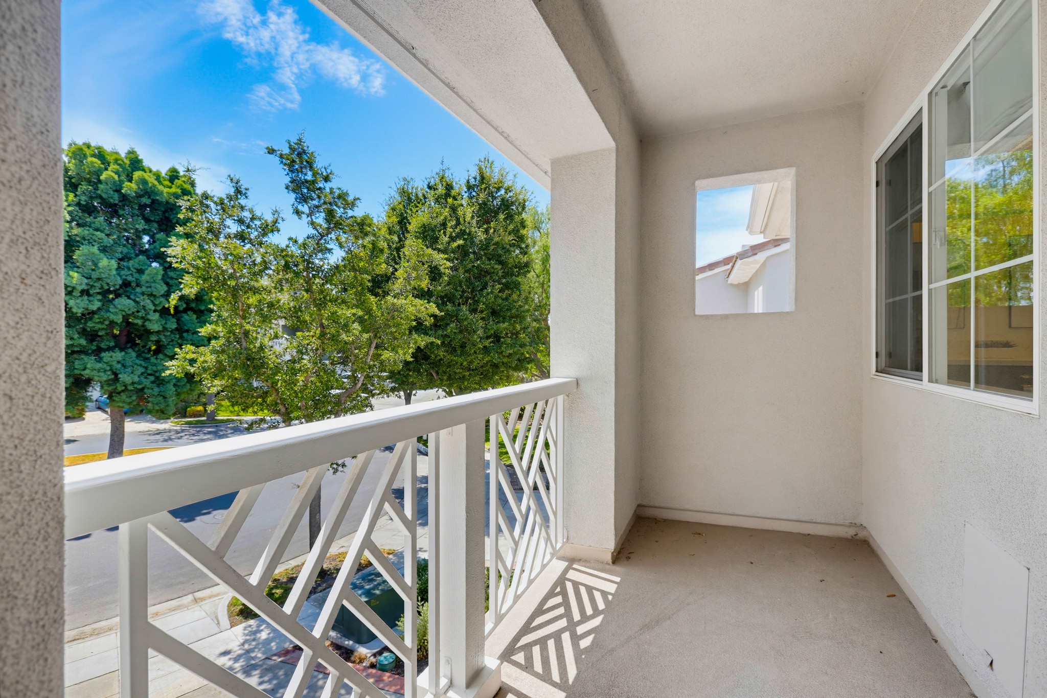 Virtual tour photo 54 of 95 for 5 Chimney Ln