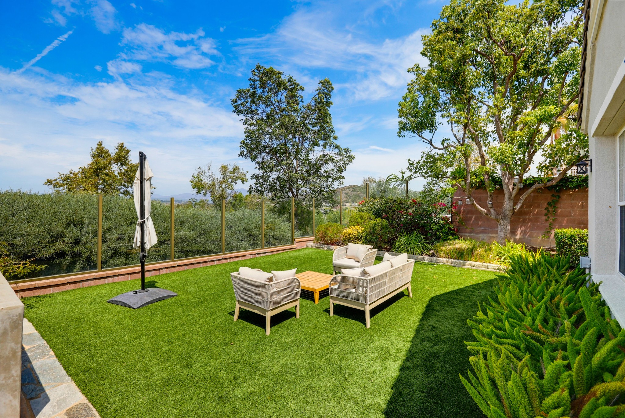 Virtual tour photo 82 of 95 for 5 Chimney Ln