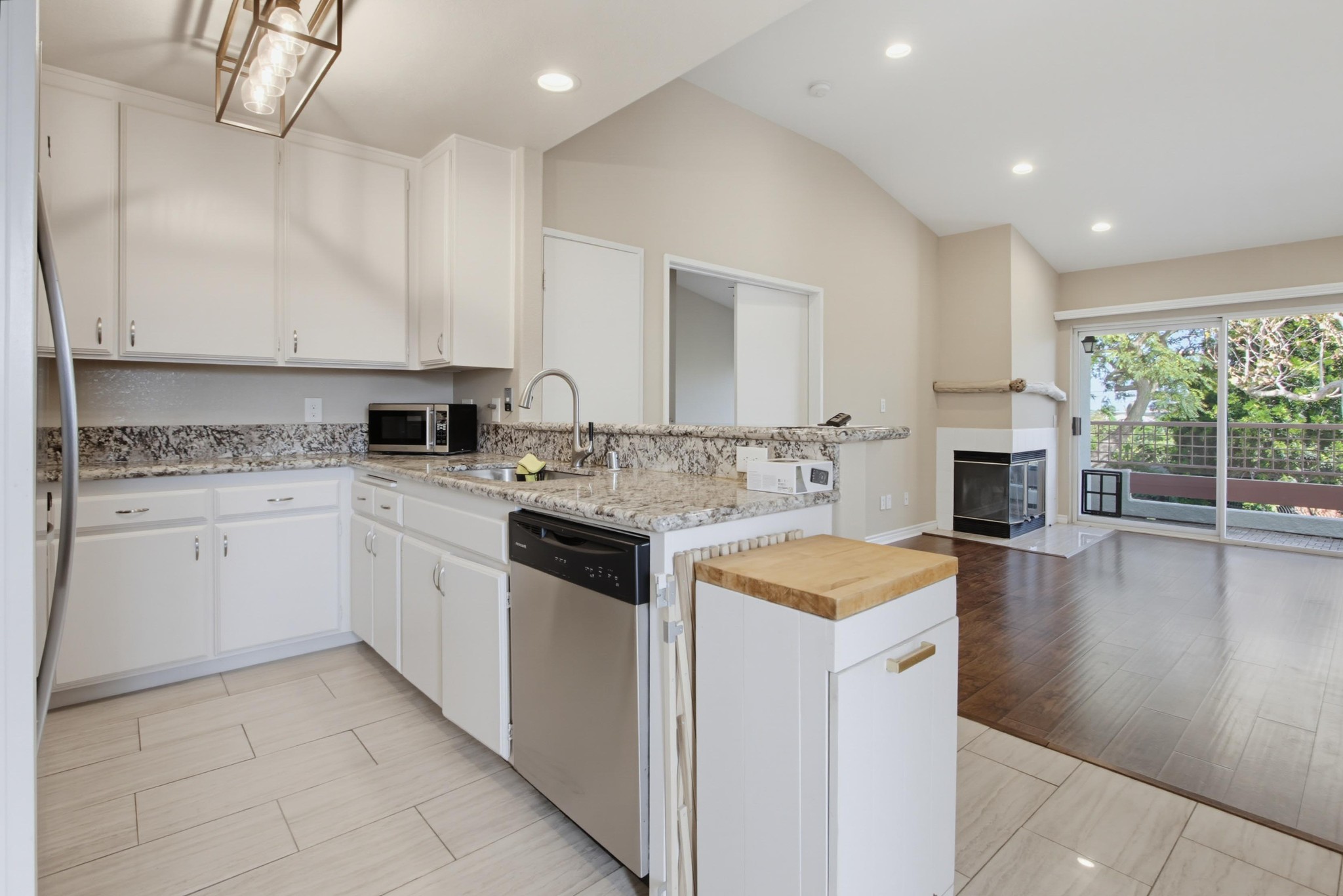 Virtual tour photo 11 of 50 for 500 Lands End Way Unit 159