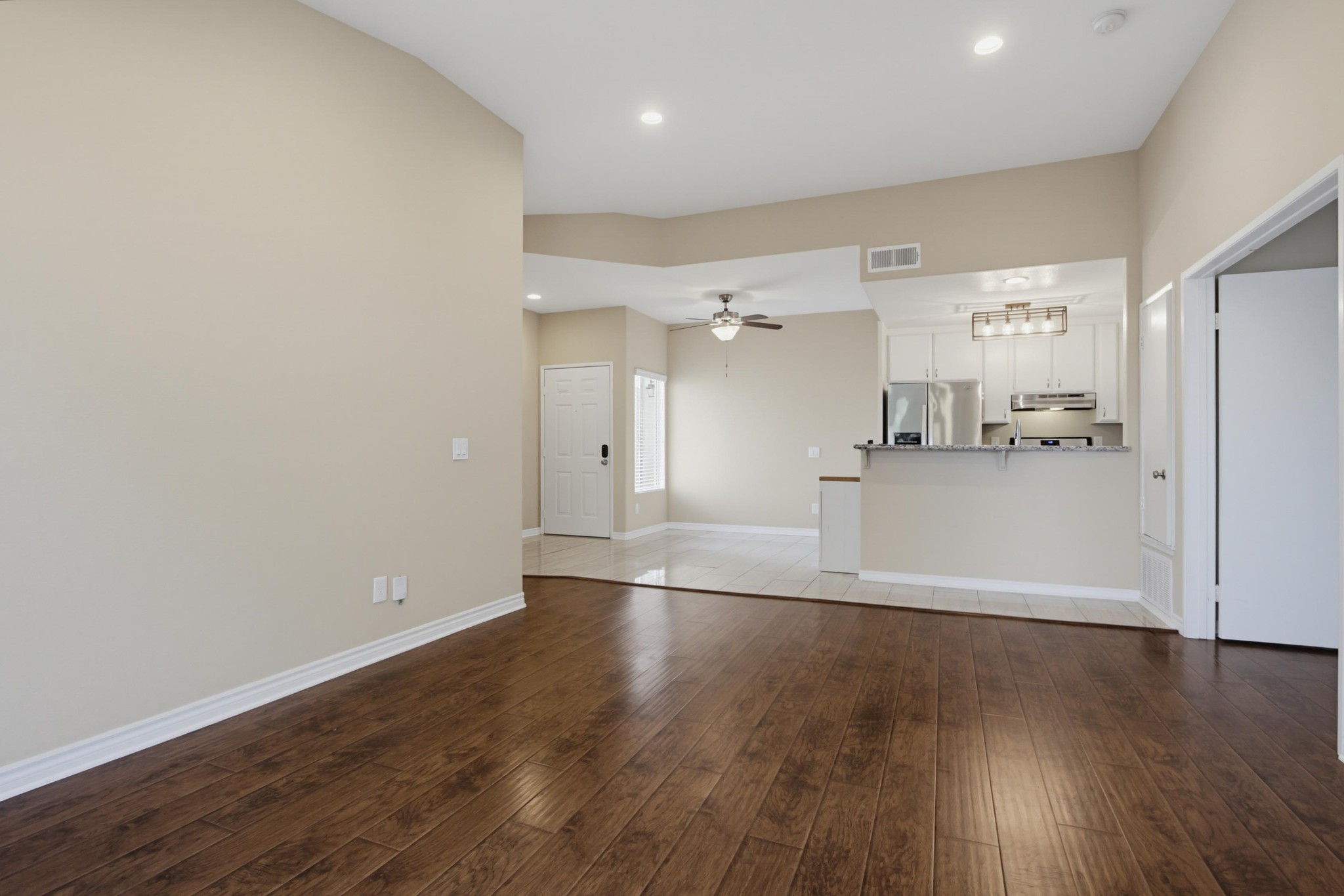 Virtual tour photo 18 of 50 for 500 Lands End Way Unit 159