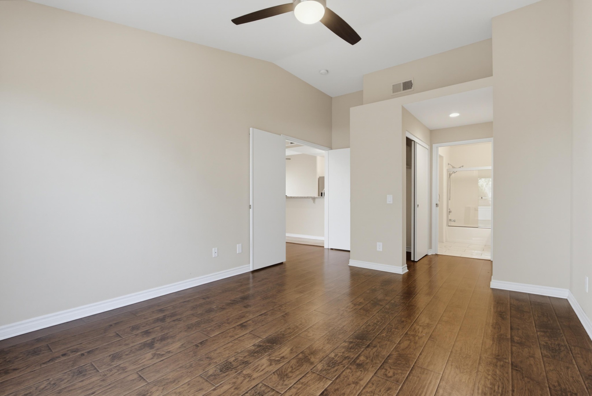 Virtual tour photo 26 of 50 for 500 Lands End Way Unit 159