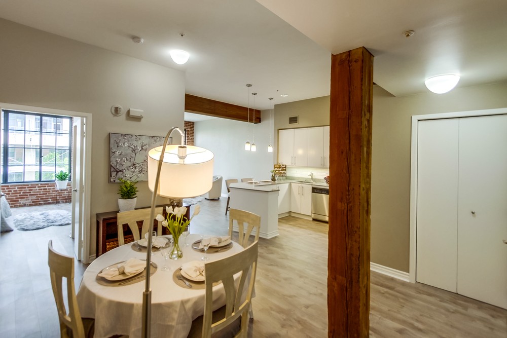 Virtual tour photo 25 of 60 for 500 W Harbor Dr #1605