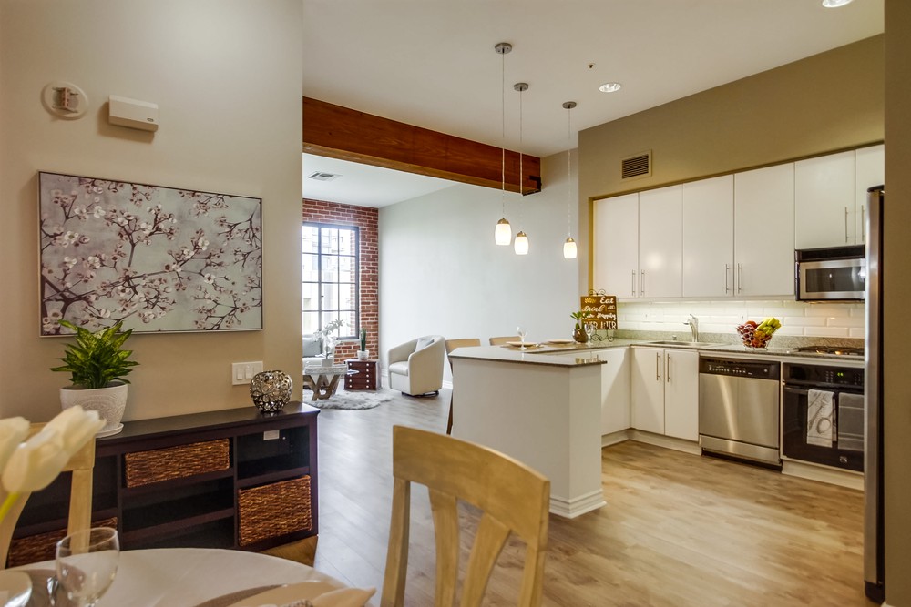 Virtual tour photo 26 of 60 for 500 W Harbor Dr #1605