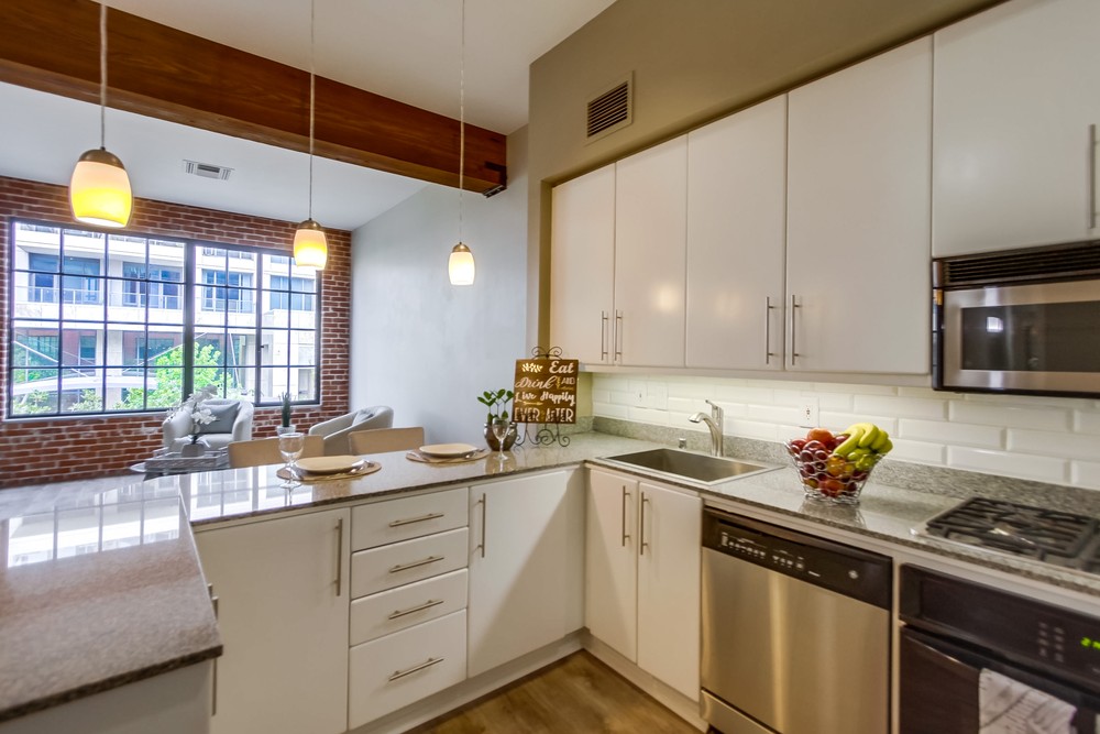 Virtual tour photo 28 of 60 for 500 W Harbor Dr #1605
