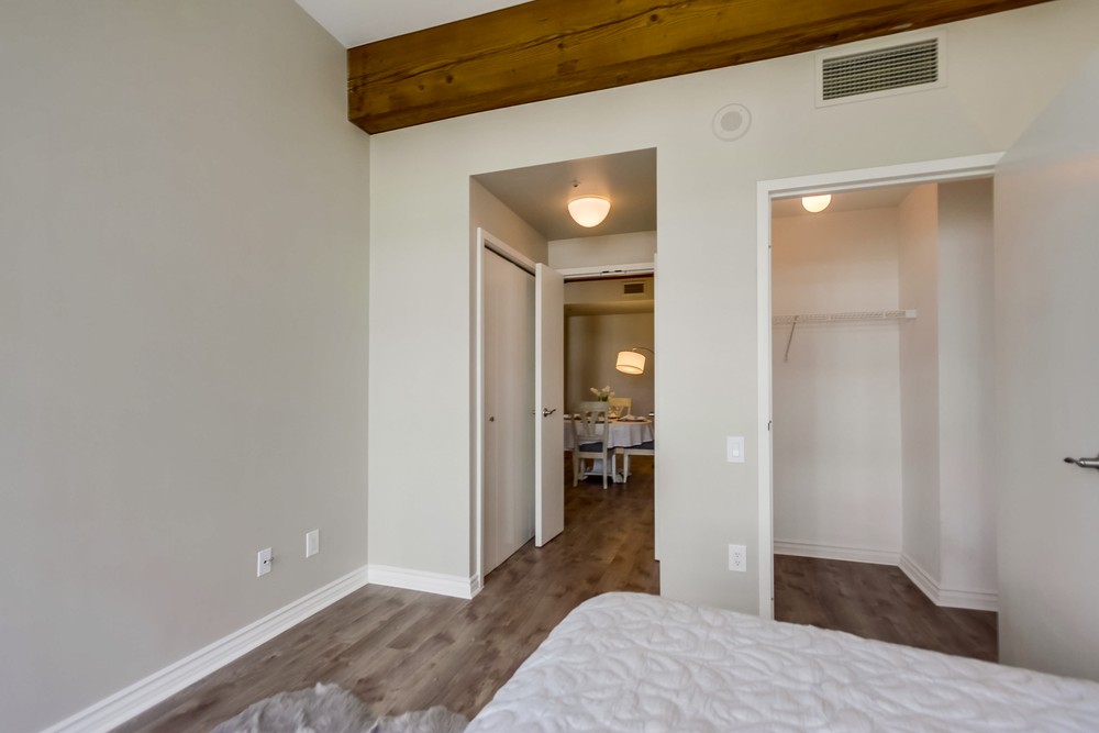 Virtual tour photo 47 of 60 for 500 W Harbor Dr #1605