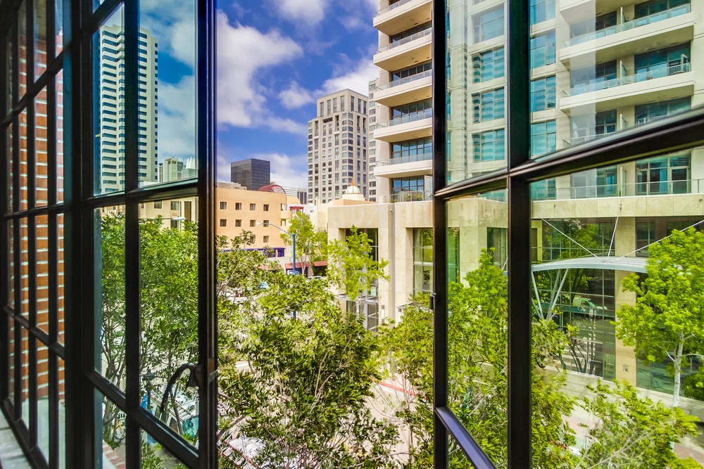 Virtual tour photo 55 of 60 for 500 W Harbor Dr #1605