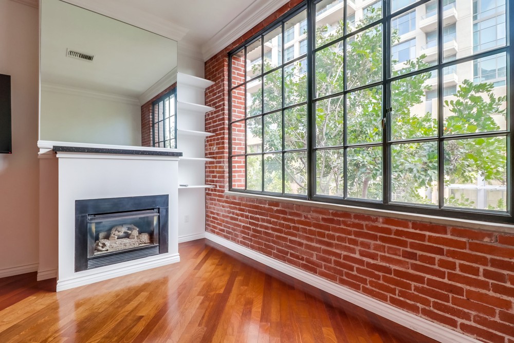 Virtual tour photo 10 of 27 for 500 W Harbor Dr