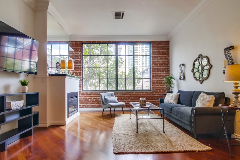 Virtual tour photo 11 of 34 for 500 W Harbor Dr