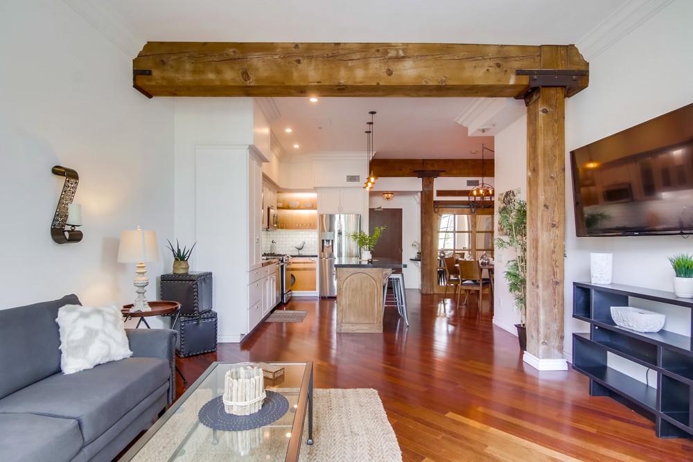 Virtual tour photo 13 of 34 for 500 W Harbor Dr