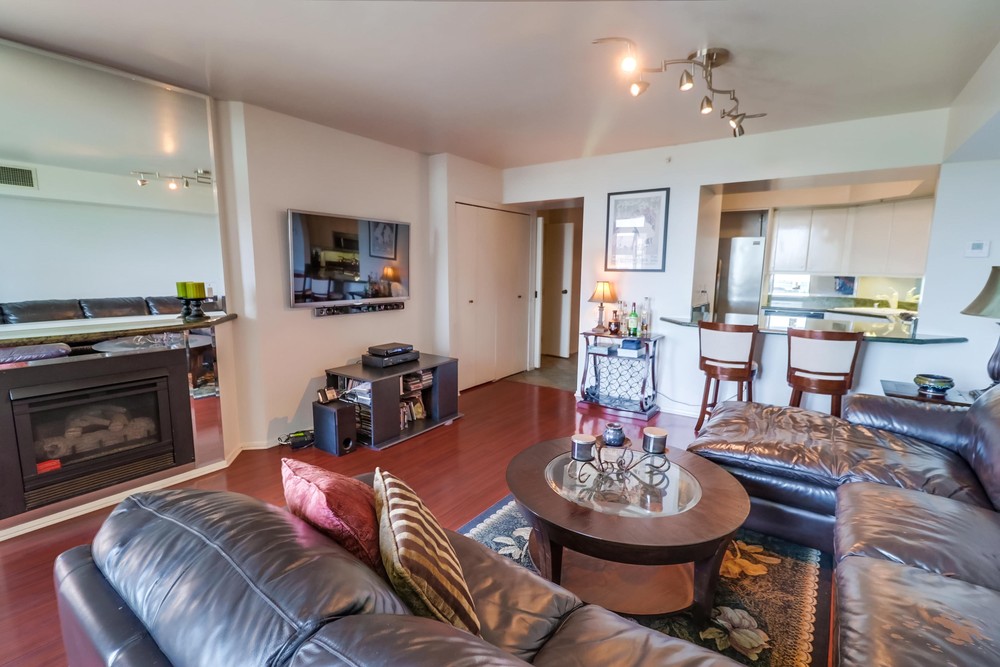Virtual tour photo 7 of 47 for 500 W Harbor Dr