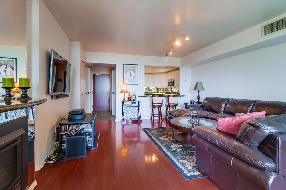 Virtual tour photo 8 of 47 for 500 W Harbor Dr